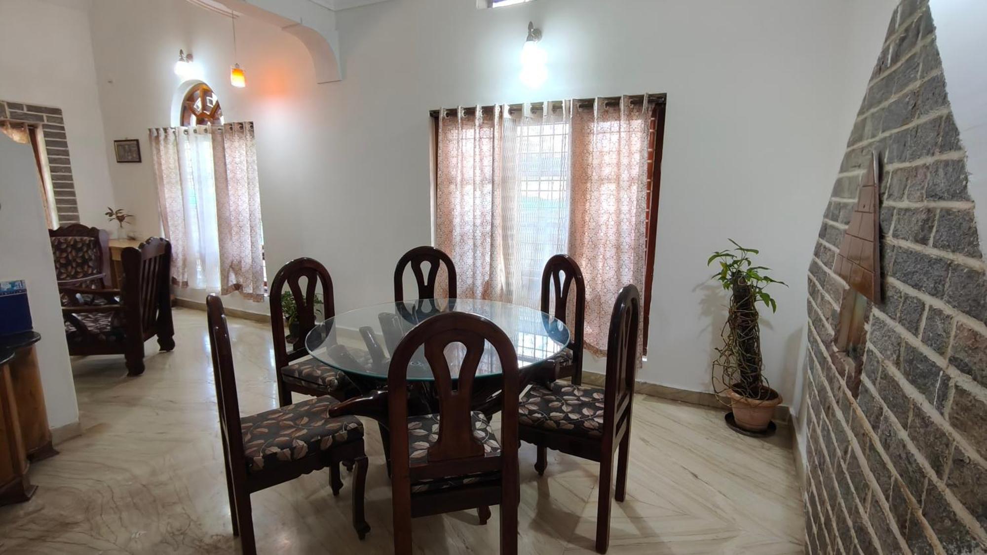 Flintstone Home Kushalnagar Exterior photo